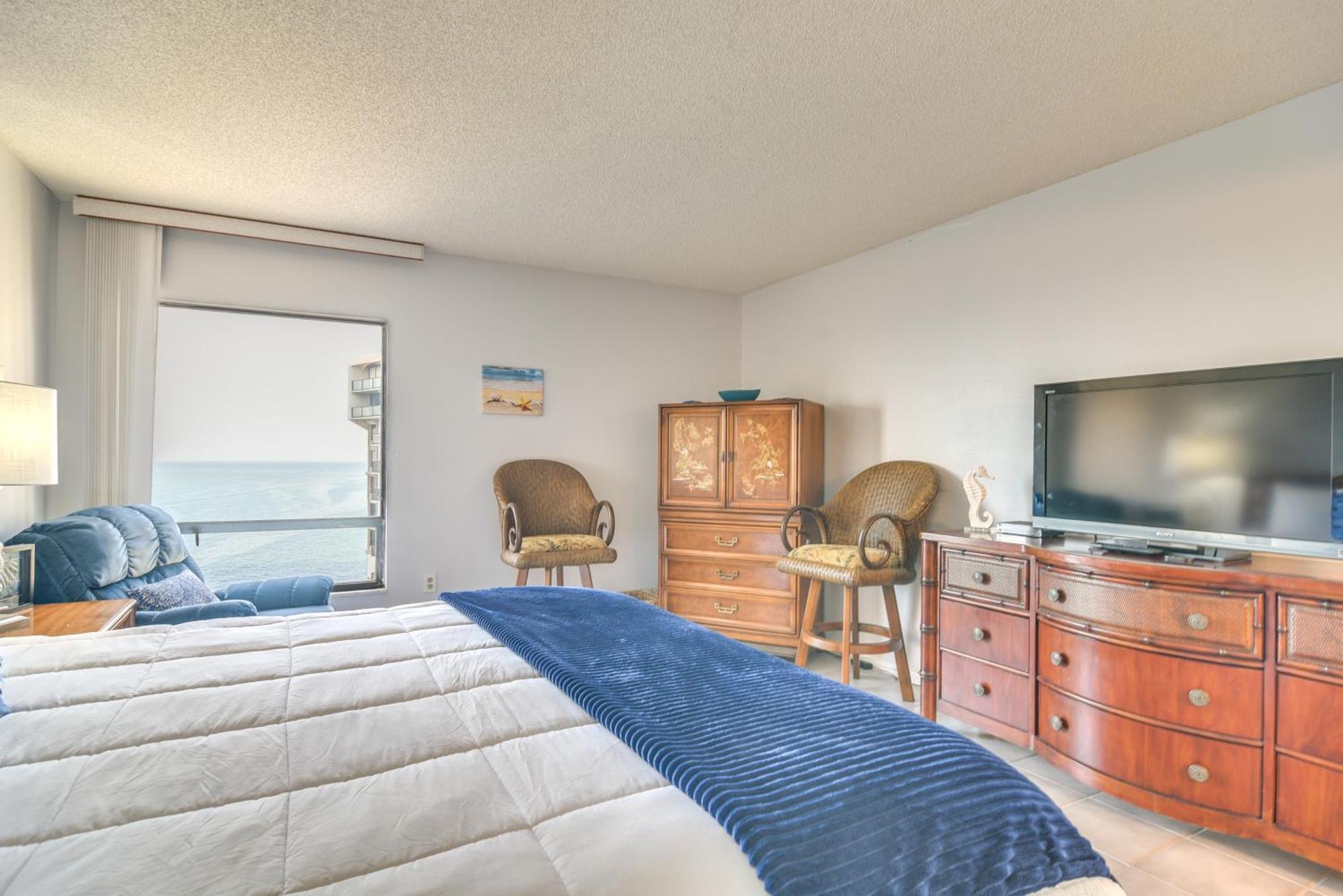 Oceanfront Condo With Balcony And Stunning Views! Clearwater Beach Exterior photo